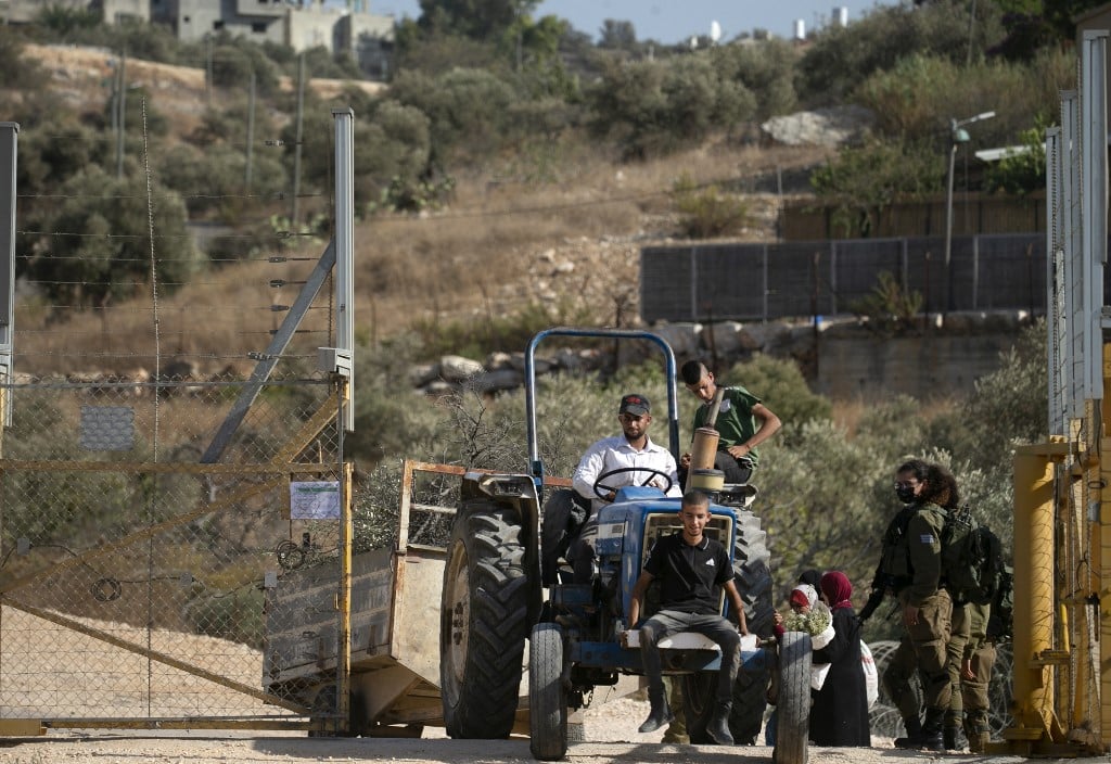 Israeli settelments - water scarcity Palestine